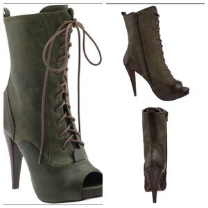 CHARLES by CHARLES DAVID KRAVE LACE UP BOOTIE